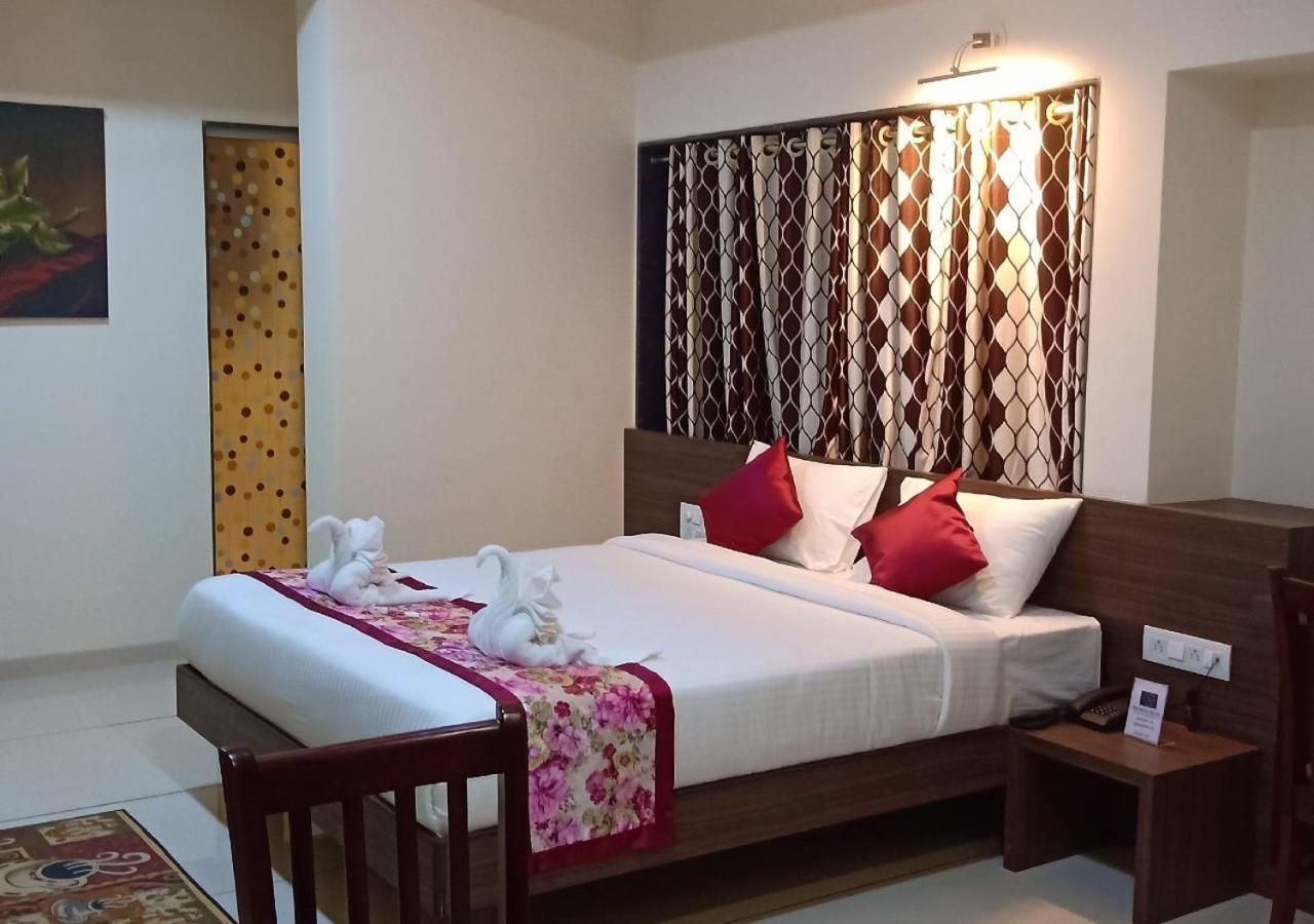 The Hotel Relax Kankavli Kankavali المظهر الخارجي الصورة